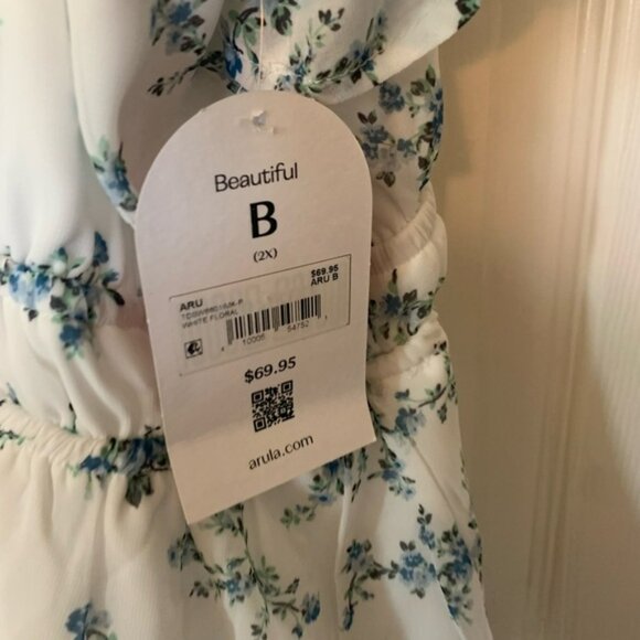 Arula Floral White and Blue Women's Flutter Sleeve Cottagecore Blouse | 2X NWT - Picture 3 of 7